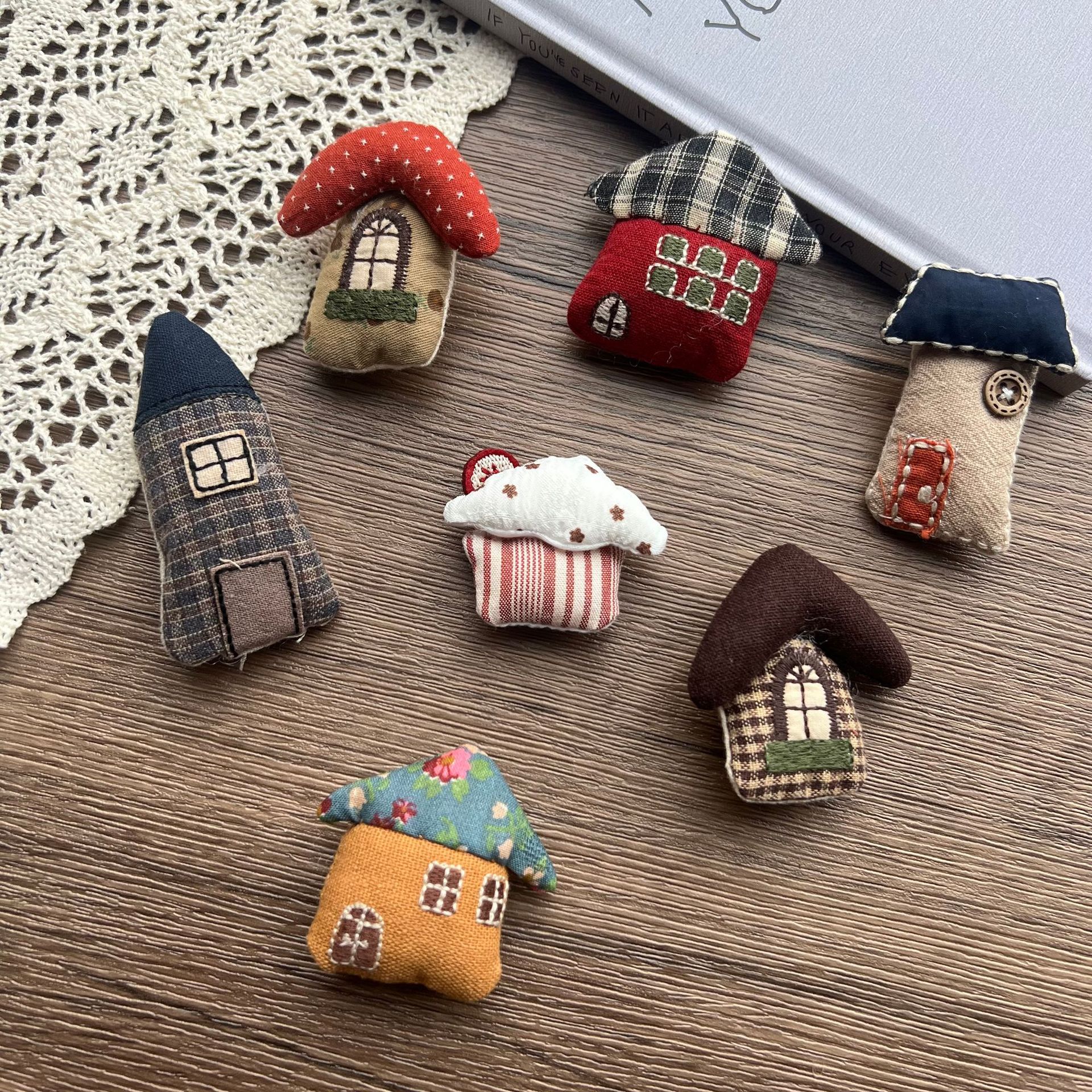 Stuffed Fabric Mushroom House  - огляд і ціна Embellish Craft