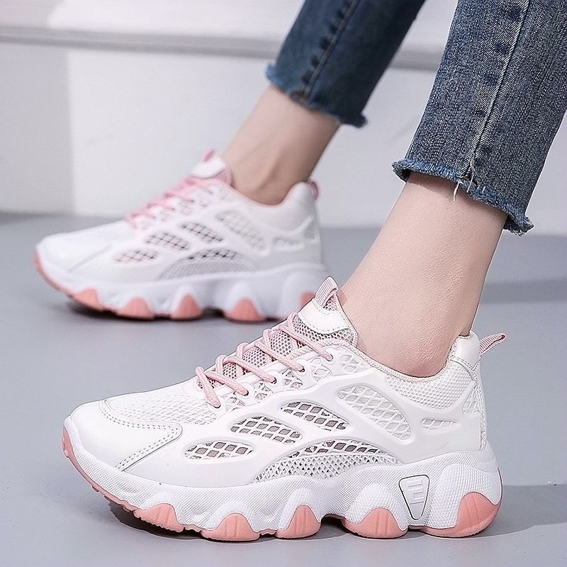 Breathable Mesh Chunky Sneaker - огляд і ціна Guipure Lace Panel