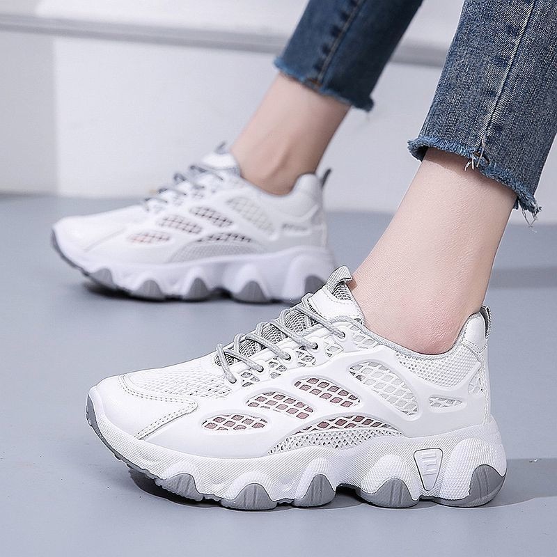 Breathable Mesh Chunky Sneaker - огляд і ціна Guipure Lace Panel